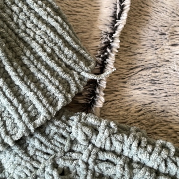 Sea green crop sweater - Picture 2 of 2